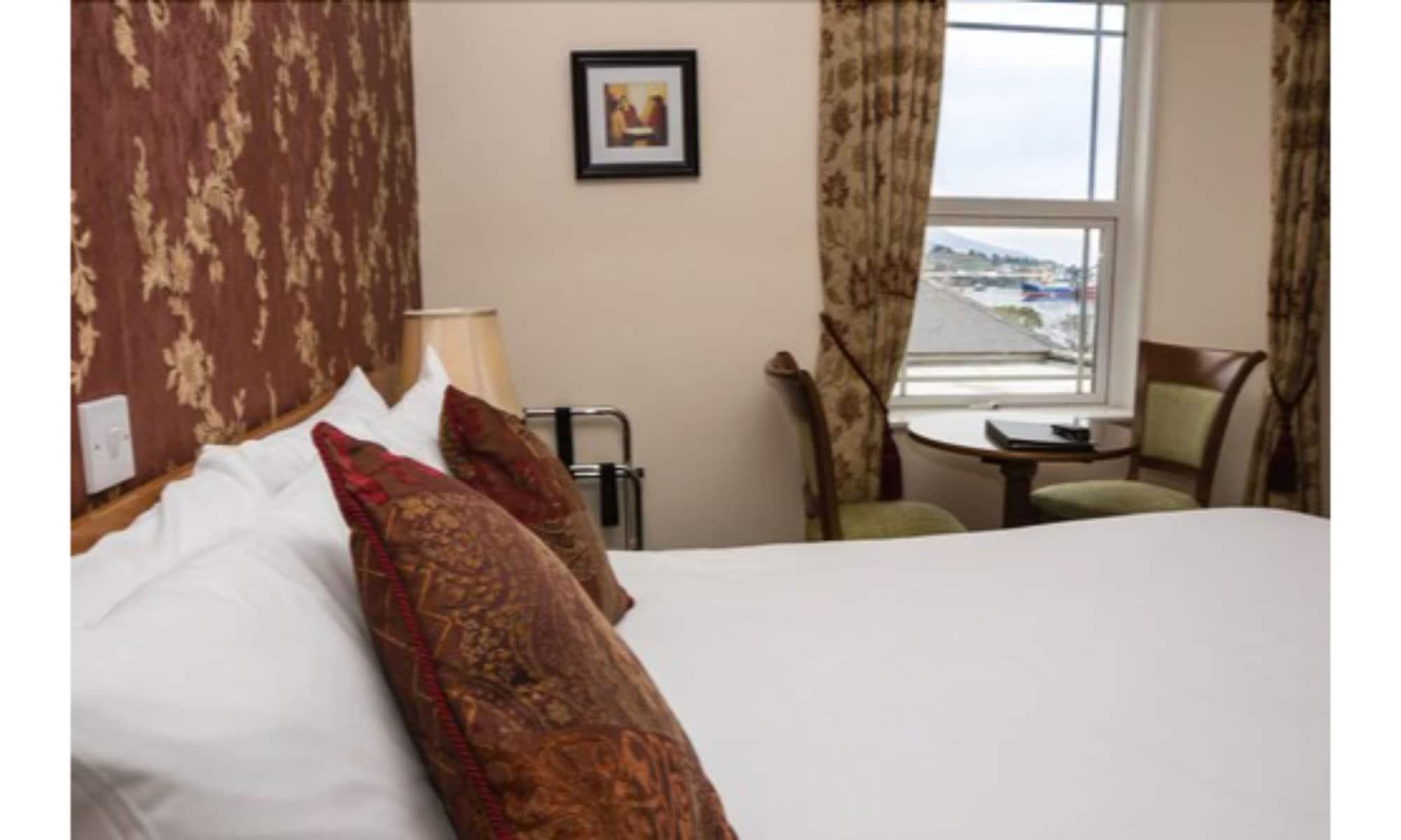 The Beara Coast Hotel 캐슬타운베어 외부 사진